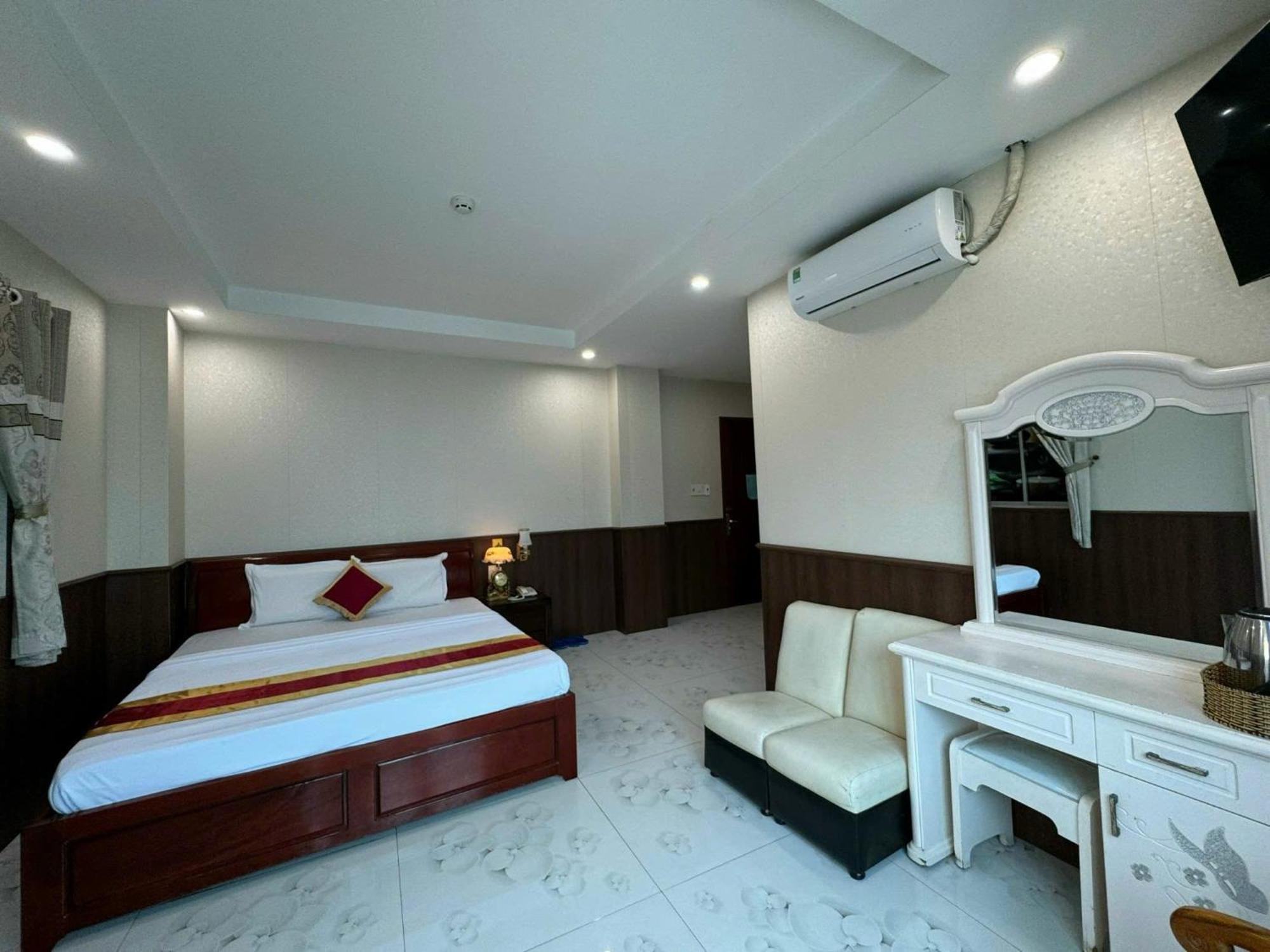 Thanh Dat Hotel Bac Lieu Exterior photo