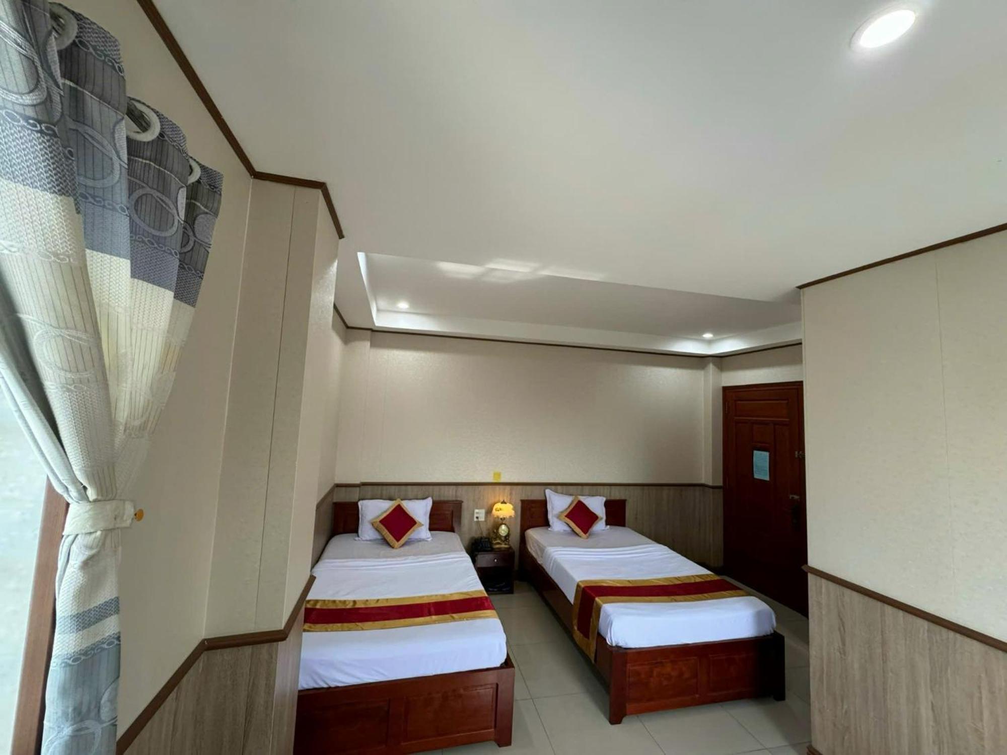 Thanh Dat Hotel Bac Lieu Exterior photo